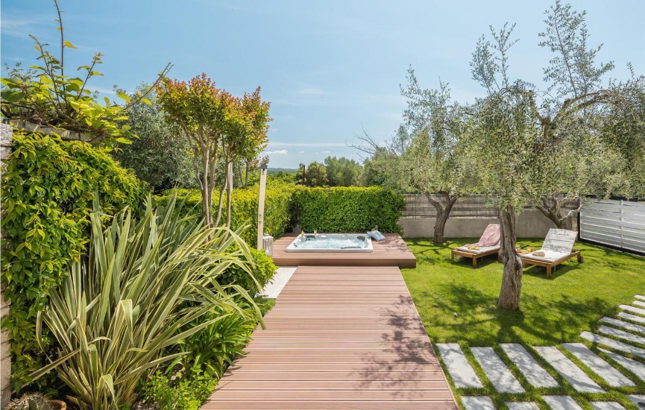 Stunning In With 2 Bedrooms, Jacuzzi&wifi Rovinj