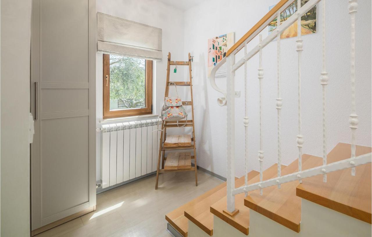 Vakantiehuis Stunning In With 2 Bedrooms, Jacuzzi&wifi